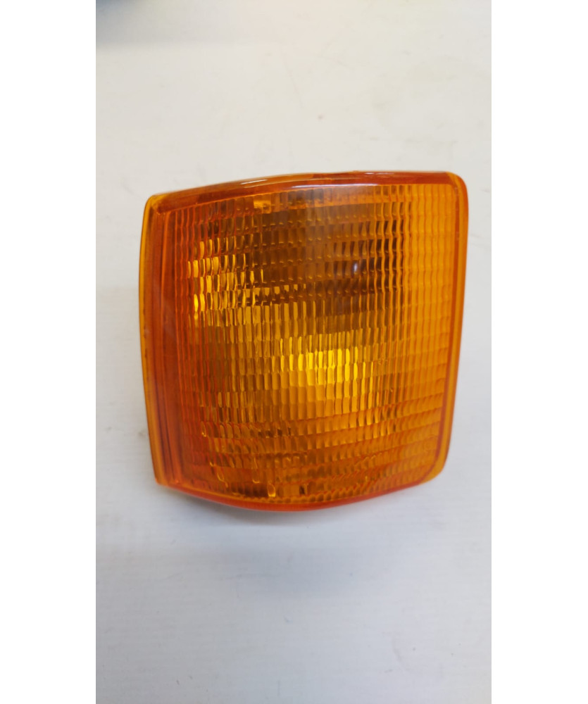 GRUPPO OTTICO ANTERIORE DESTRO DX        80 1978- 1983