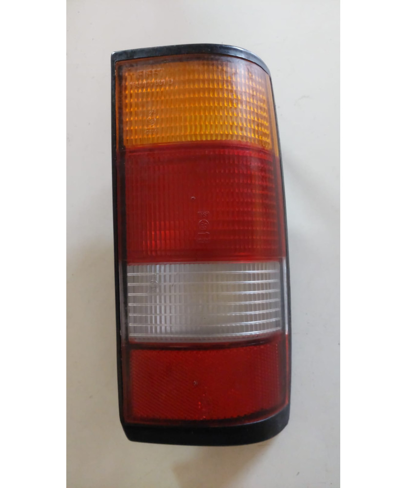 GRUPPO OTTICO POSTERIORE DESTRO DX       KADETT DIESEL