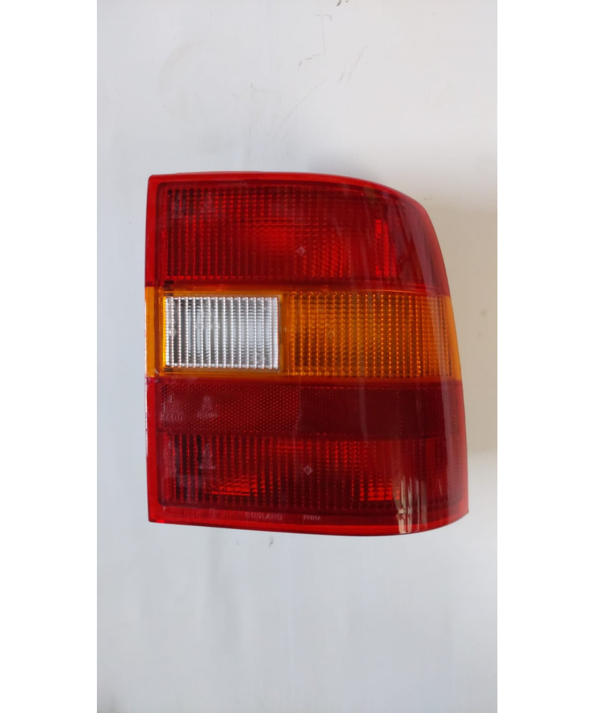 GRUPPO OTTICO FANALE POSTERIORE DESTRO DX VECTRA 1988-1995
