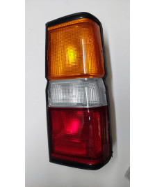 GRUPPO OTTICO FANALE POSTERIORE DESTRO DX TERRANO I 1987-1996