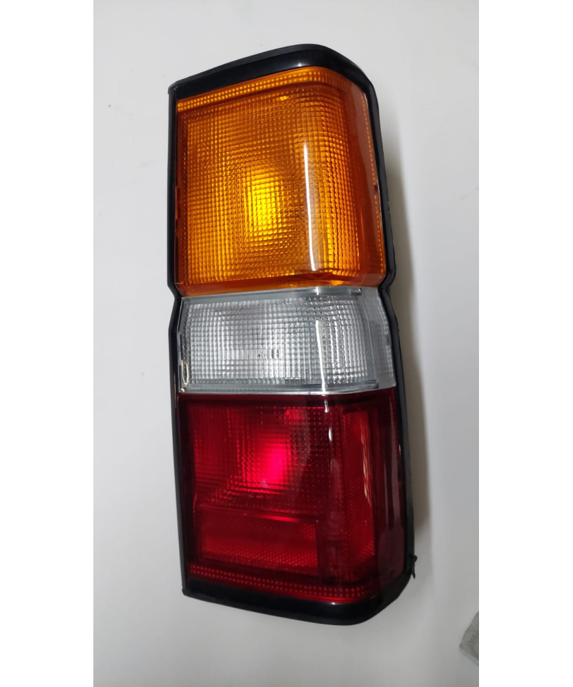 GRUPPO OTTICO FANALE POSTERIORE DESTRO DX TERRANO I 1987-1996