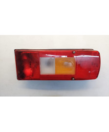 FANALE POSTERIORE SINISTRO CON LUCE     TARGA