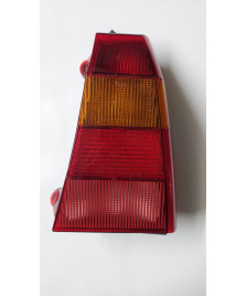 GRUPPO OTTICO FANALE POSTERIORE DESTRO   DX AX 1991- 1999